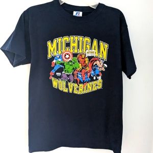UMich Youth large Michigan Marvel tshirt